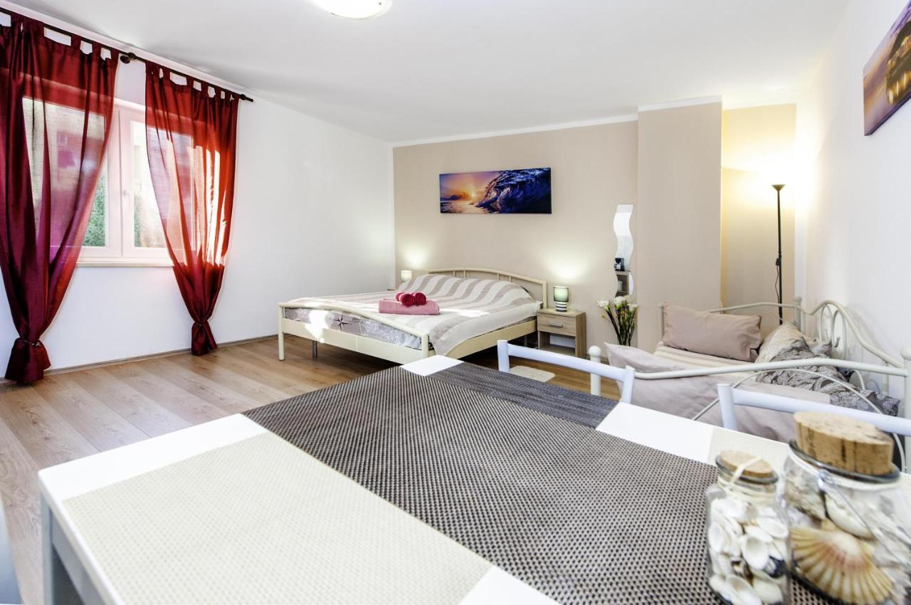 Studio Sony Rovinj Extérieur photo